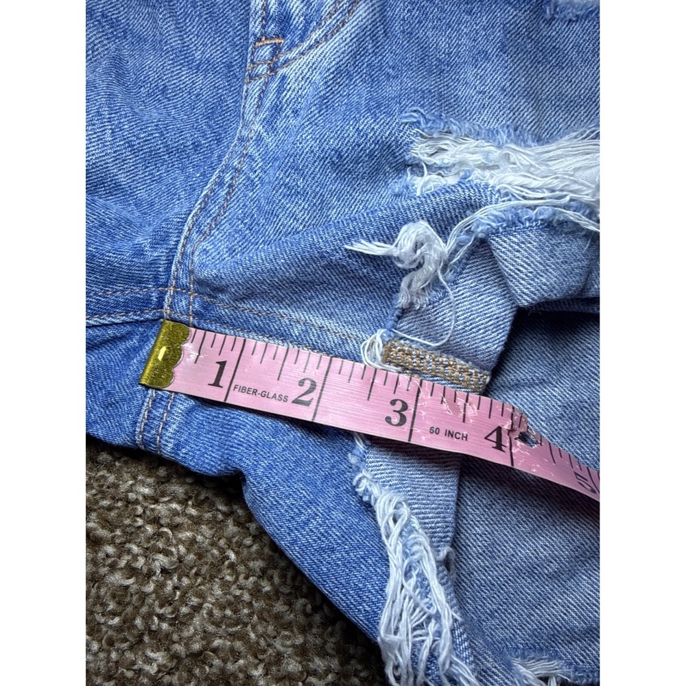 American Eagle Tomgirl Short Womens 2 Light Wash Distressed Cut‎ Off Denim Jeans - Picture 8 of 10